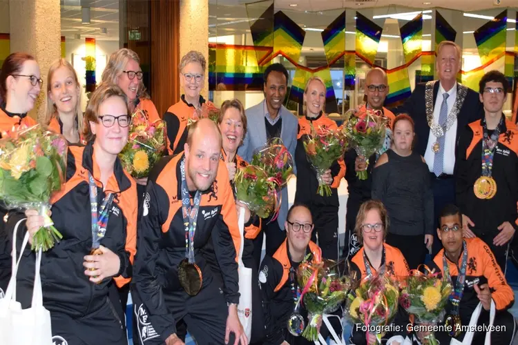 Nederlands team Special Needs Taekwondo gehuldigd in Amstelveen