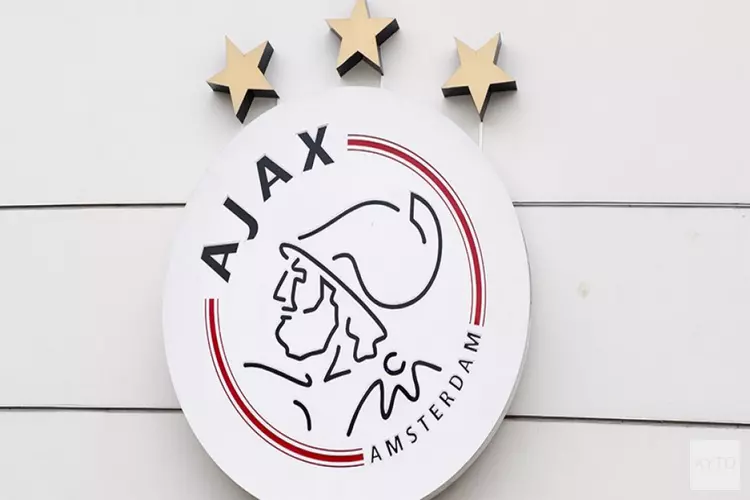 Moeizame winst in Zwolle voor Ajax