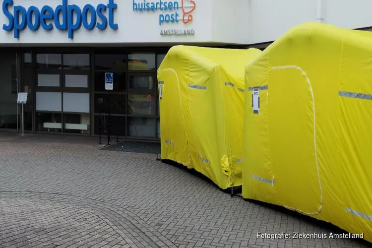 Ziekenhuis Amstelland plaatst noodtenten voor opvang coronapatiënten