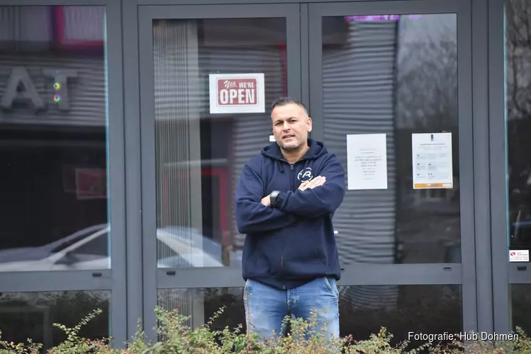 Politieman Badr jaagt zijn droom in Almere na