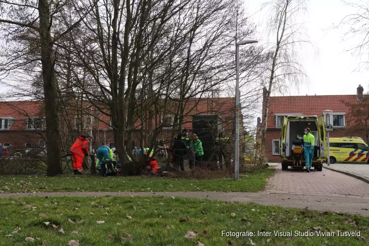 Kind uit boom gevallen in Amstelveen