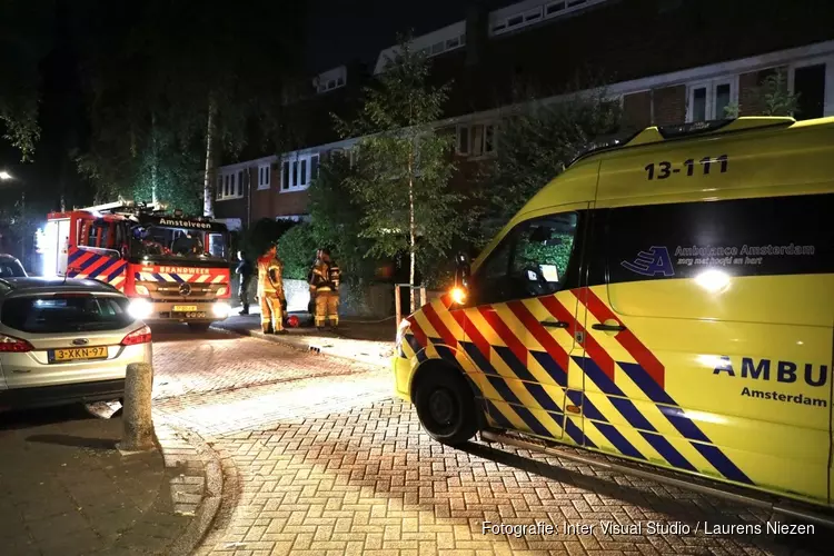 Brand in woning in Amstelveen: één kind gecontroleerd door ambulancepersoneel