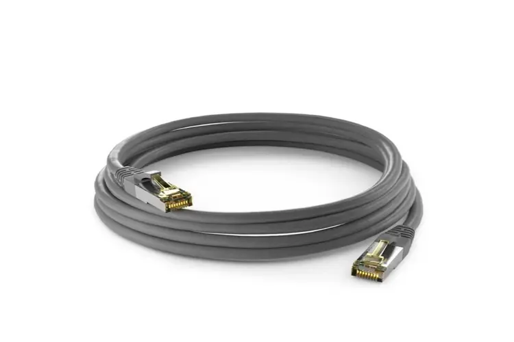 Bintra's hoogwaardige UTP-kabels en serverkasten: Bouwstenen voor een betrouwbare en efficiënte netwerkinfrastructuur