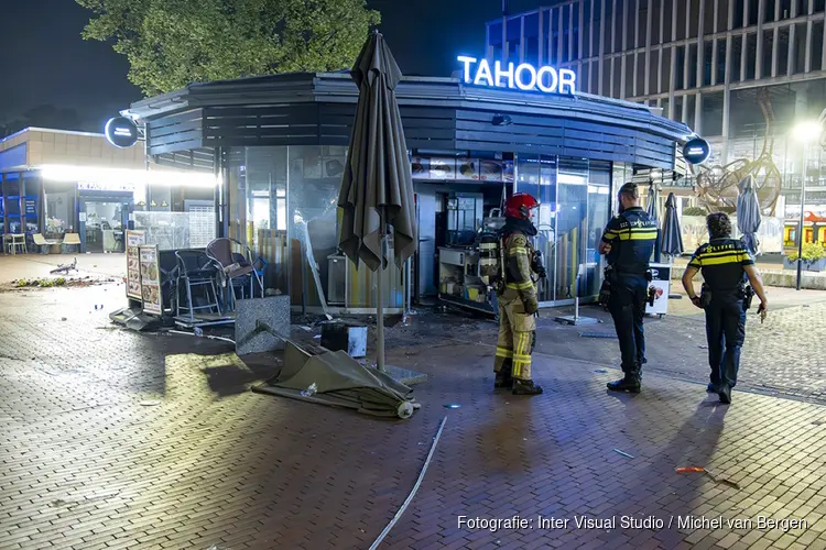 Brand bij Tahoor aan het Buitenplein in Amstelveen, politie doet onderzoek