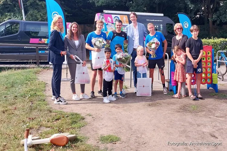 Bloemen voor begeleiders Buitenspelen met de Beweegbus